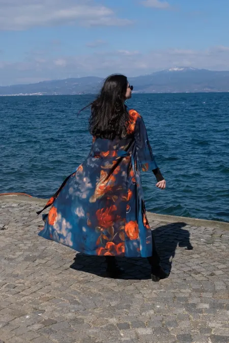 ZAHRA Model Uzun Çiçek Baskılı Kimono Üst