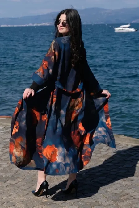 ZAHRA Model Uzun Çiçek Baskılı Kimono Üst