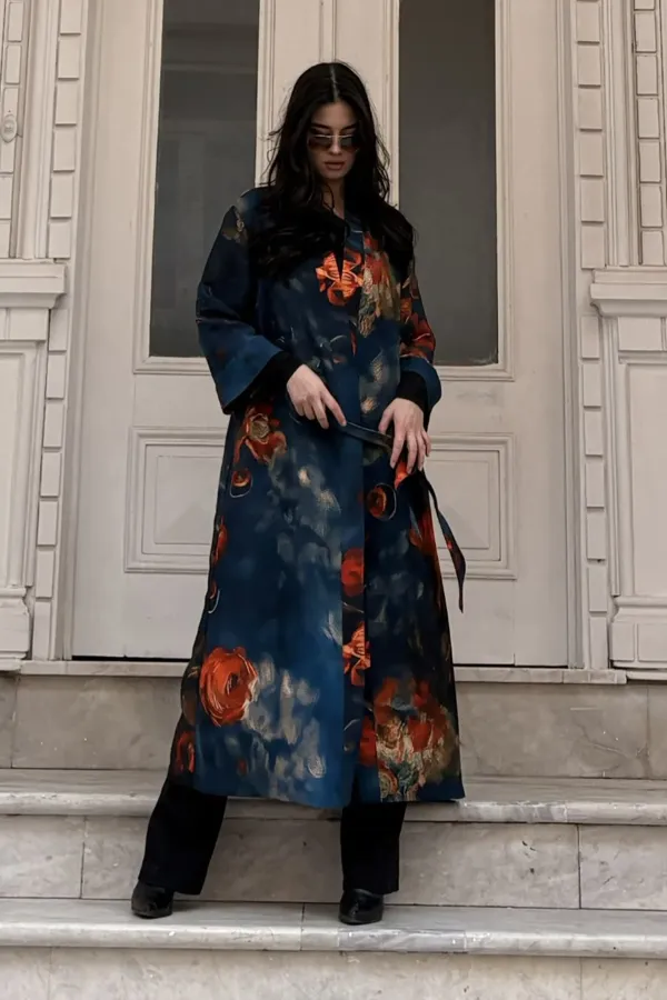 ZAHRA Model Uzun Çiçek Baskılı Kimono Üst